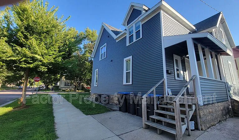 730 N Broad St — Photo 18