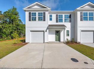 125 S Grassland Rd, Holly Ridge, NC 28445