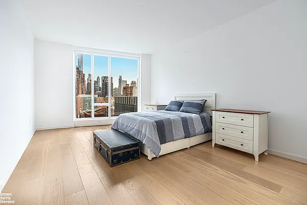 Rented by Brown Harris Stevens | media 27