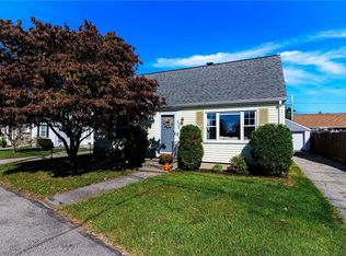 116 Stearns St, Pawtucket, RI 02861