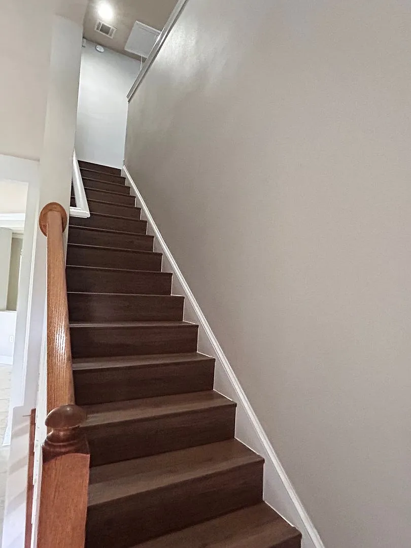 Two Weeks Free Move In Special! 4 Br/3ba In Gated Neighborhood Off Jefferson Or Bluebonnet Near I... — Photo 2