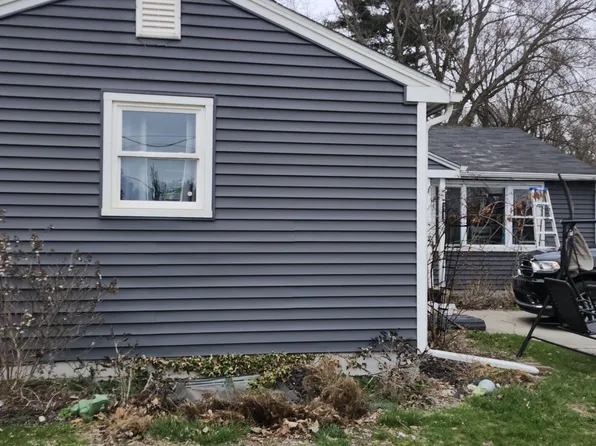 22841 Greenleaf Blvd, Elkhart, IN 46514