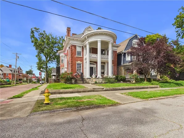 1103 Juliana St, Parkersburg, WV 26101