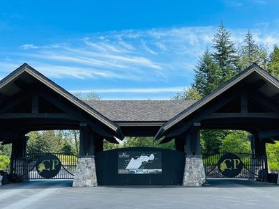 5783 Cliff Point Rd, Kodiak, AK, 99615