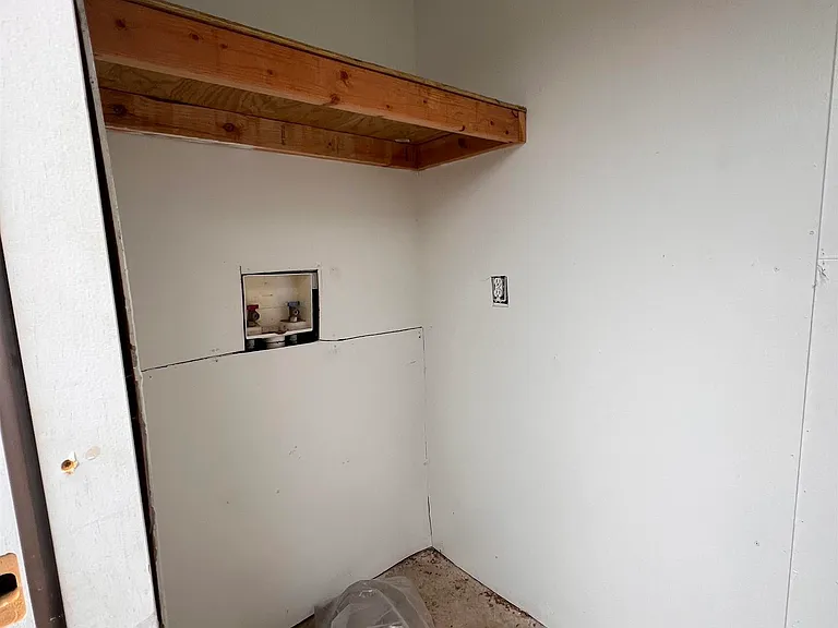 1820 Sanford Dr #4 — Photo 14