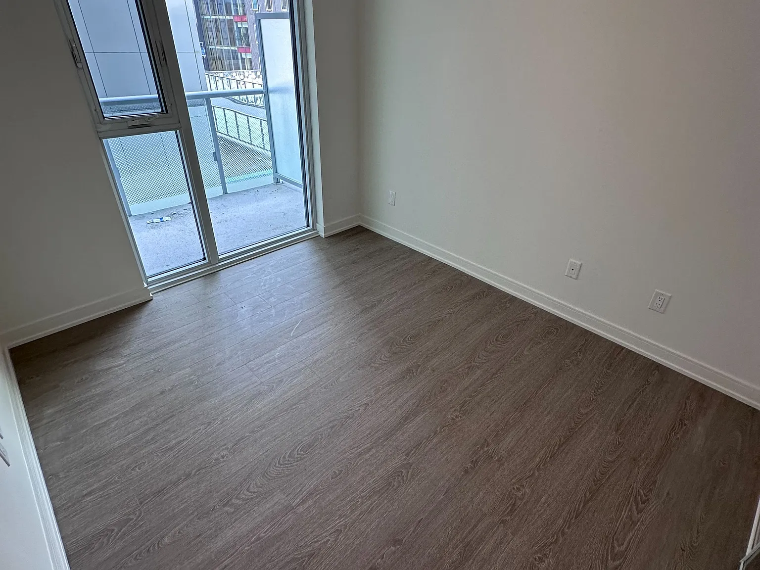 1 bed, $2,300 — Photo 4