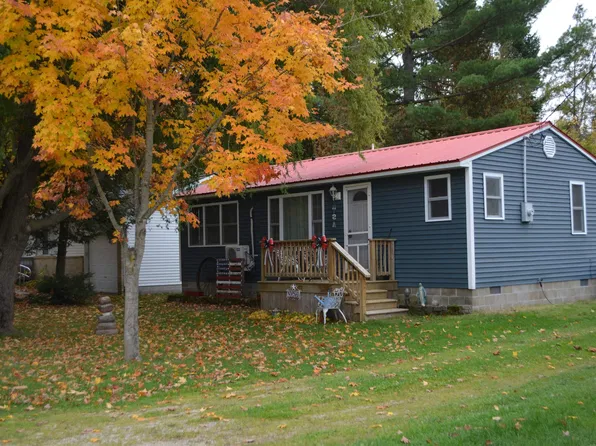 4250 Birch Dr, Lake, MI 48632