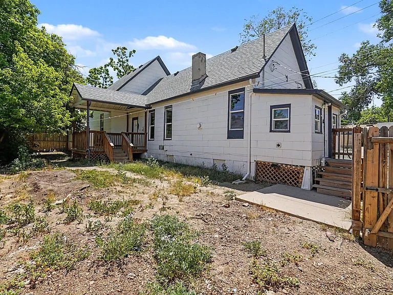 703 N Meade St — Photo 17