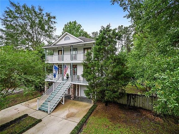 3rd image of 18120 Cusachs Dr