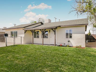 275 E Avenue P4, Palmdale, CA, 93550