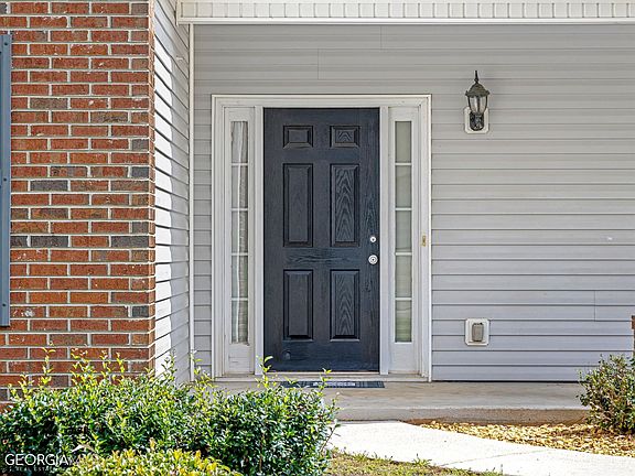 4th image of 45 Ardella Dr