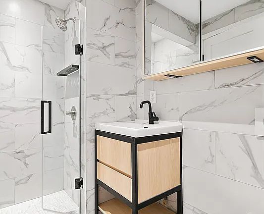 5th image of 153 Rivington St #4
