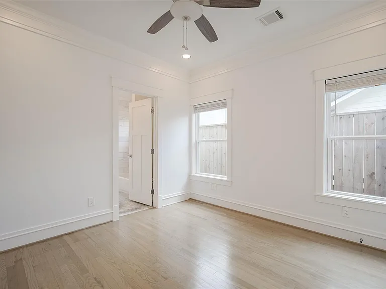 4814 Siegel St — Photo 14