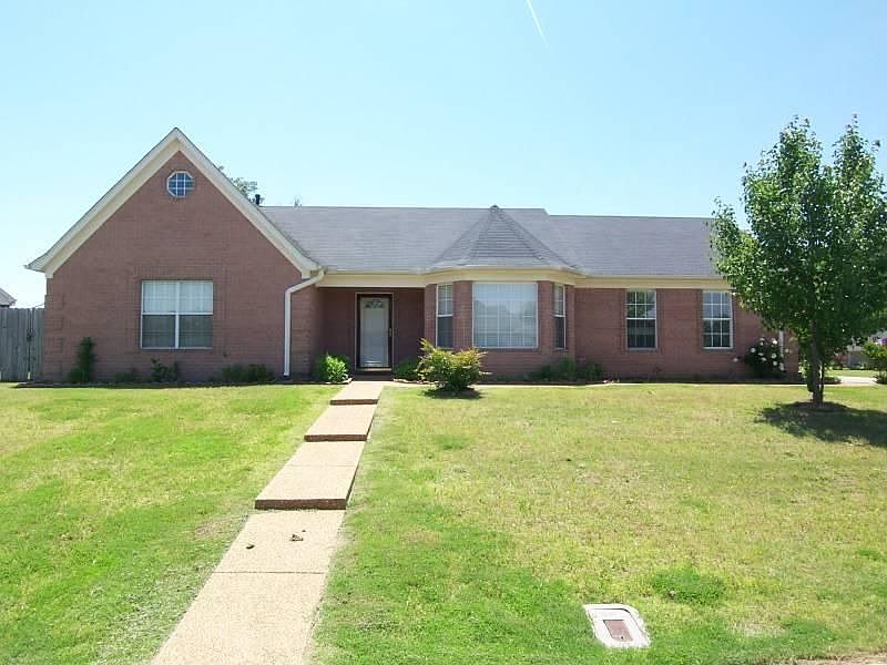 2nd image of 75 Cameron Dr