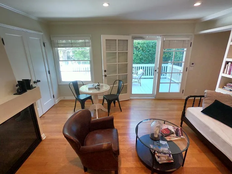 2285 N Beachwood Dr #12 — Photo 5