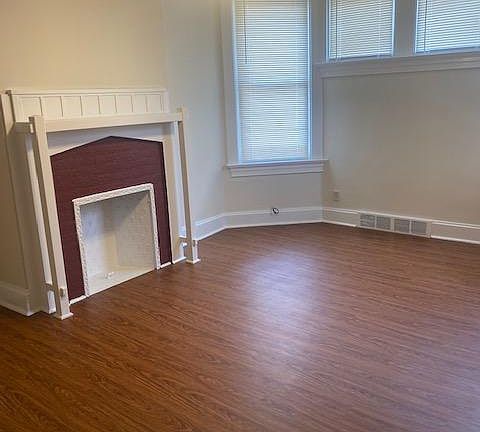 3rd image of 4 Shady Dr W APT 1