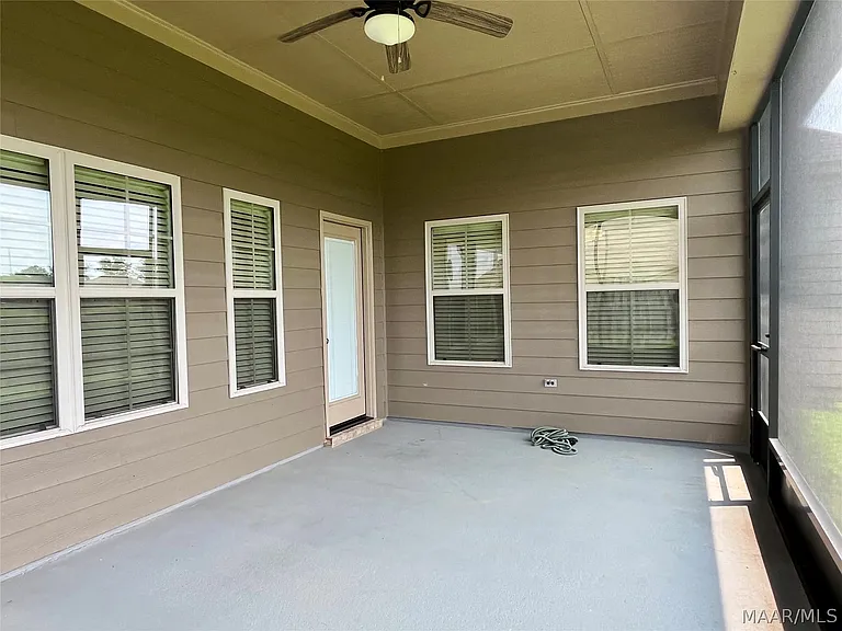 9408 Tillman Ct — Photo 6
