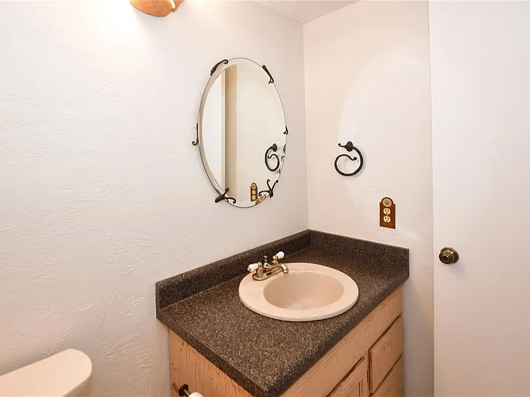 690 Island Way #208 — Photo 19