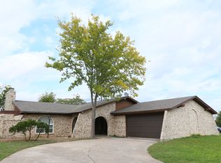 2000 Cliffside Dr, Edgecliff Village, TX 76134