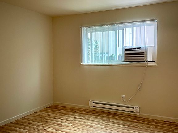 2nd image of 1228 W McKinley Ave #3