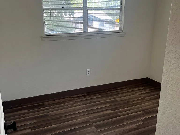 2109 Terrace Dr — Photo 8