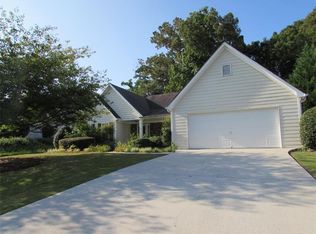 5277 Autumn Run Dr, Powder Springs, GA 30127