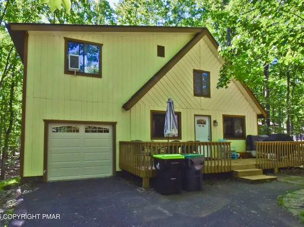 2059 Candlewood Dr, East Stroudsburg, PA 18301