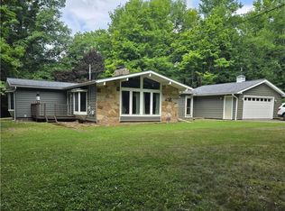 15610 Claridon Troy Rd, Burton, OH 44021