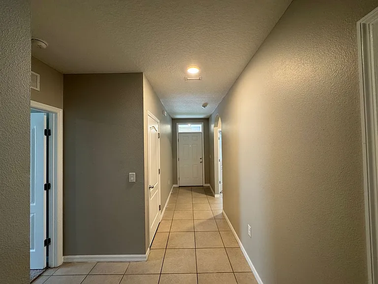 4117 Sophia Blvd — Photo 8