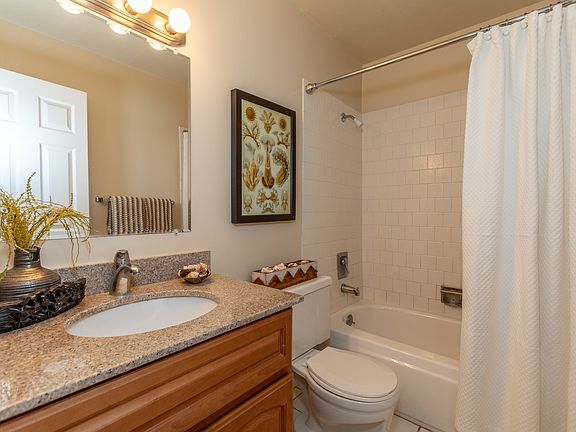 5th image of 1476 Creekside Dr #403