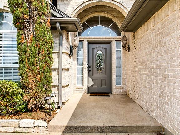 3rd image of 7320 Bishop Ct