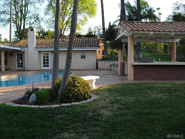 2nd image of 1909 Coban Rd