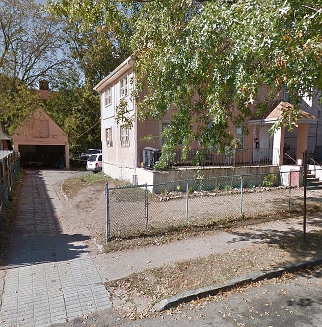 2nd image of 698-702 E 26th St