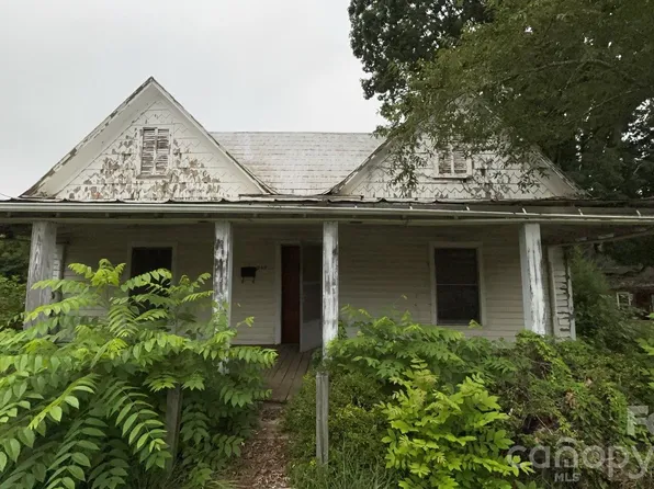 249 Cherry Mountain St, Forest City, NC 28043