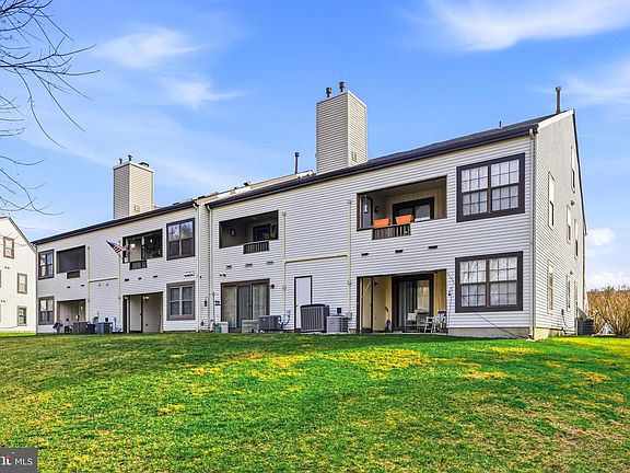 4th image of 125 Haven Ct