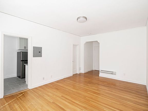 5th image of 77 Glen Ave #310