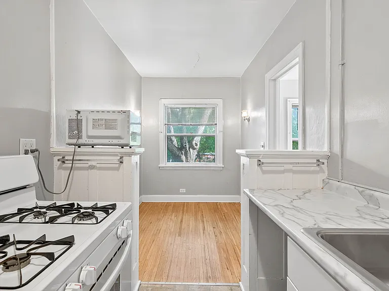 2103 Harriet Ave #206 — Photo 6