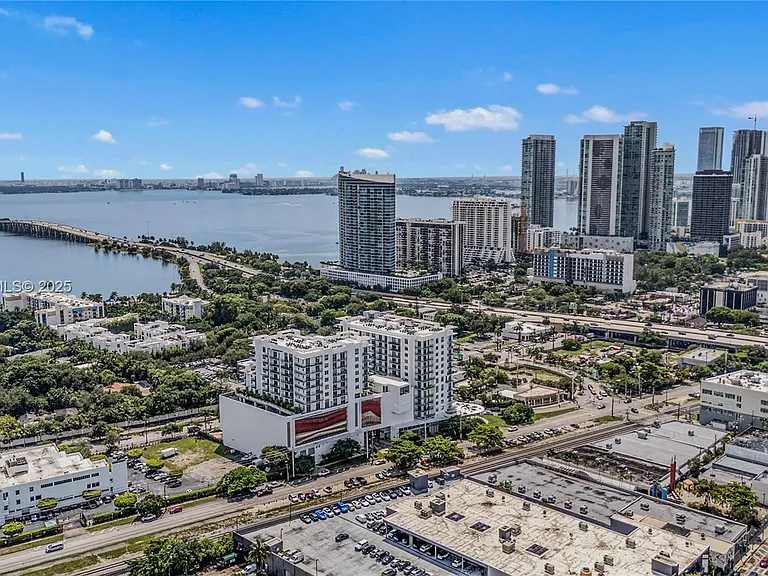 3900 Biscayne Blvd #S-904 — Photo 12