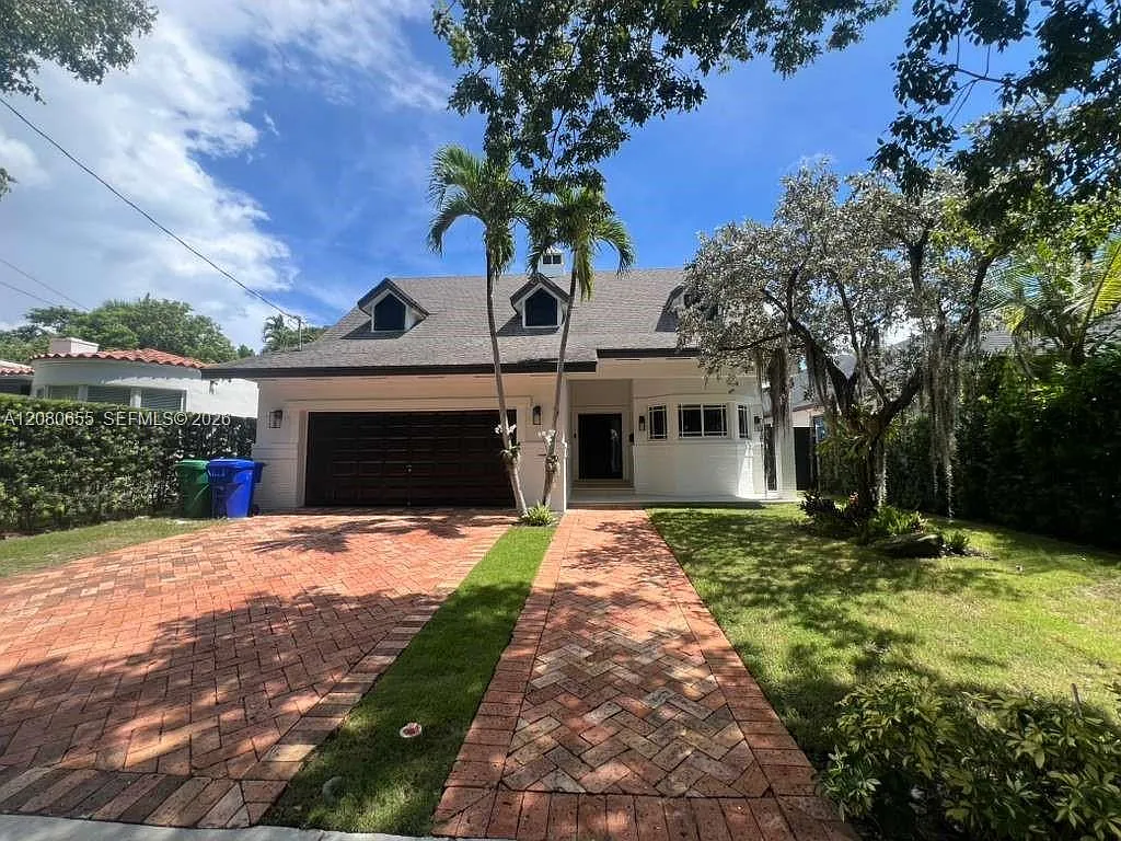 Brickell Estates — Photo 2