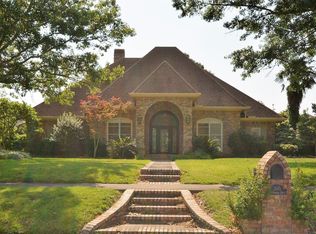 305 Englewood Dr, Lafayette, LA 70503