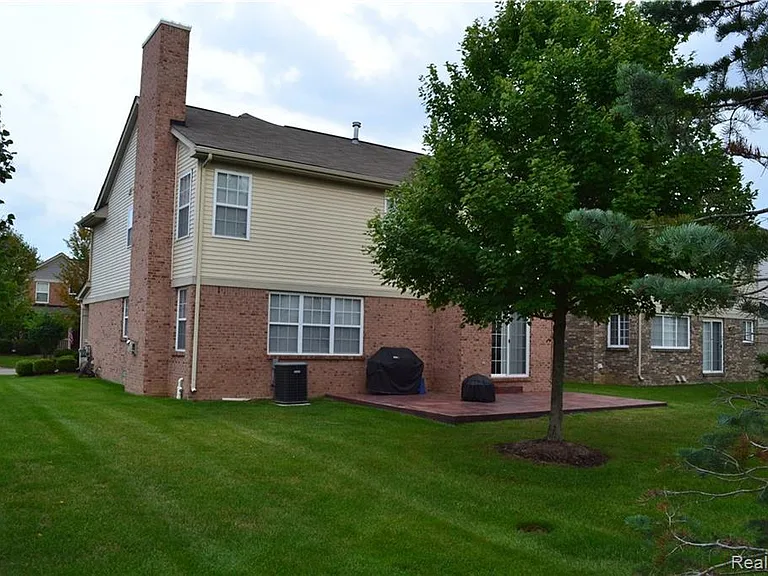 4134 Strathmore Ln — Photo 15
