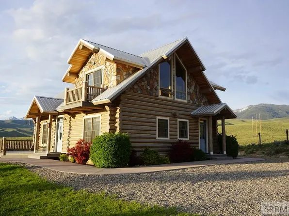 45 Whisper Ridge Rd, Salmon, ID 83467