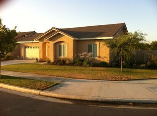934 Maple Valley Way, Lindsay, CA 93247