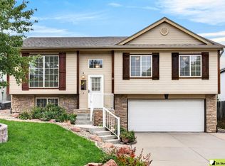 18662 Borman St, Omaha, NE 68135