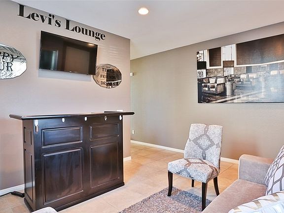 5th image of 17667 Perilla Dr
