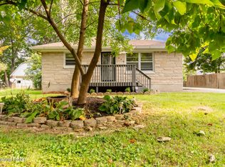 3809 Susan Ln, Louisville, KY 40229