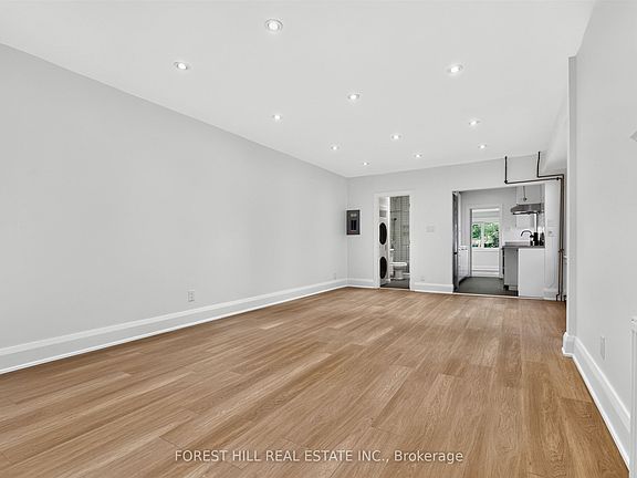 5th image of 30 Pinewood Ave #D