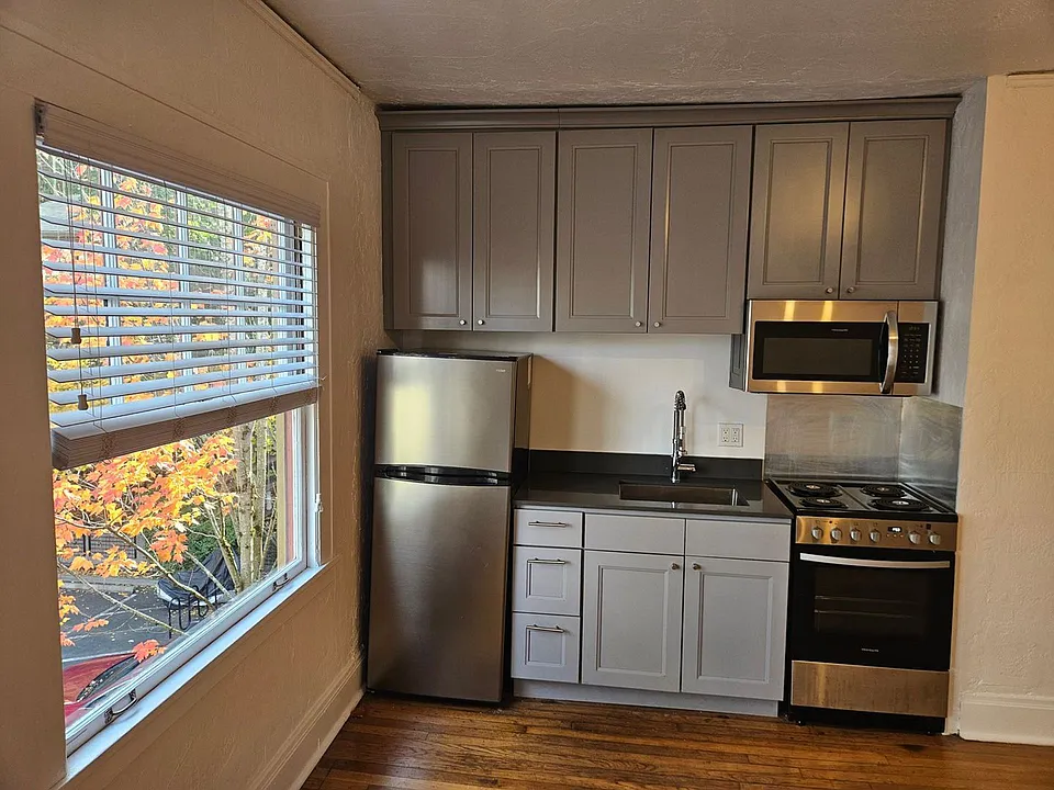 Greenway Apartments