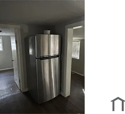 323 Boyce St — Photo 3