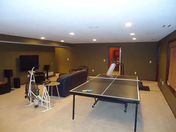 Level Family/Rec Room